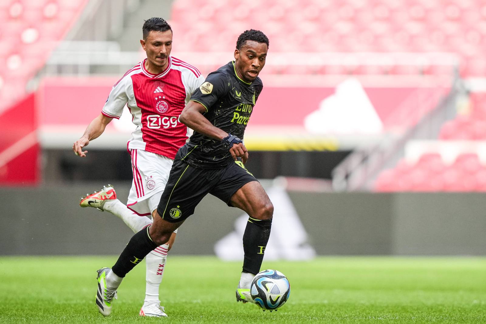 «Марсель» купил полузащитника «Фейеноорда»