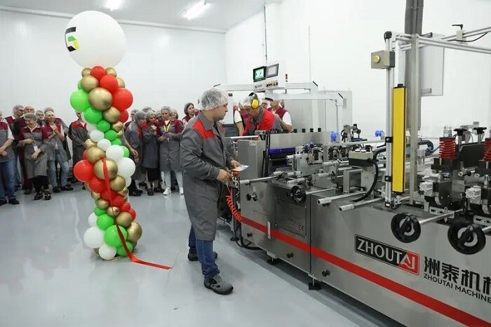 Пакетоделательная машина AMD600HSC производства китайской ZhouTai Machinery 