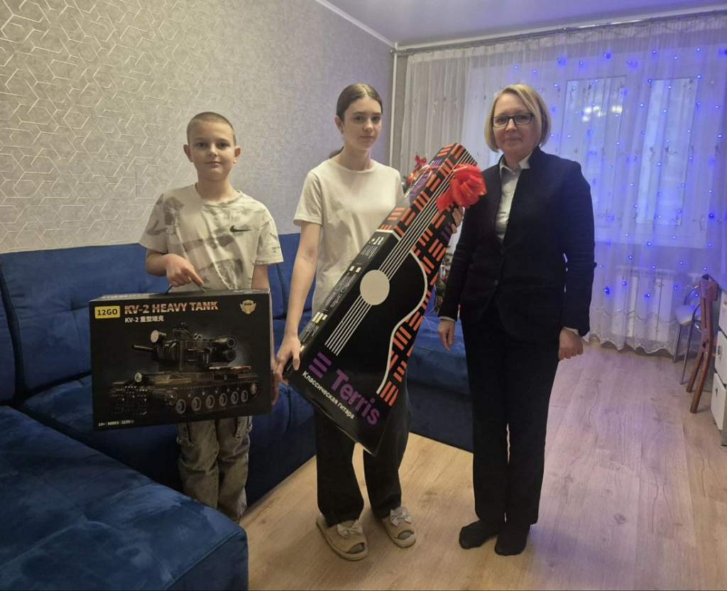 Оксана Кутько исполнила новогодние желания юных курян