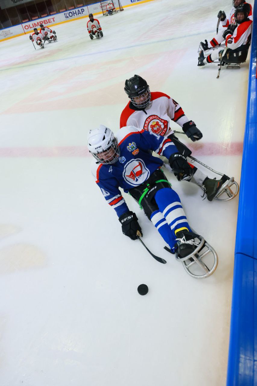 В Челябинской области состоялся дебютный чемпионат по следж-хоккею