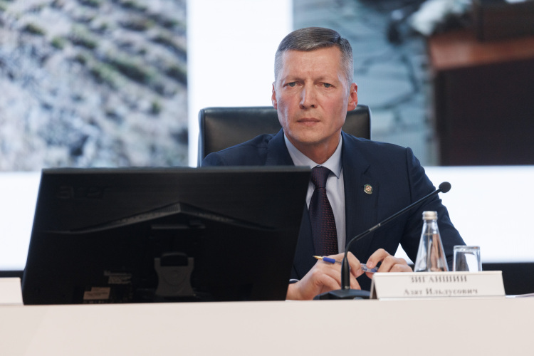 Логика назначения Зиганшина вместо Шадрикова оказалась понятна далеко не всем