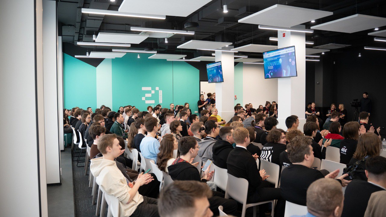 Студенты ЮГУ выступили на X Югорском Хакатоне