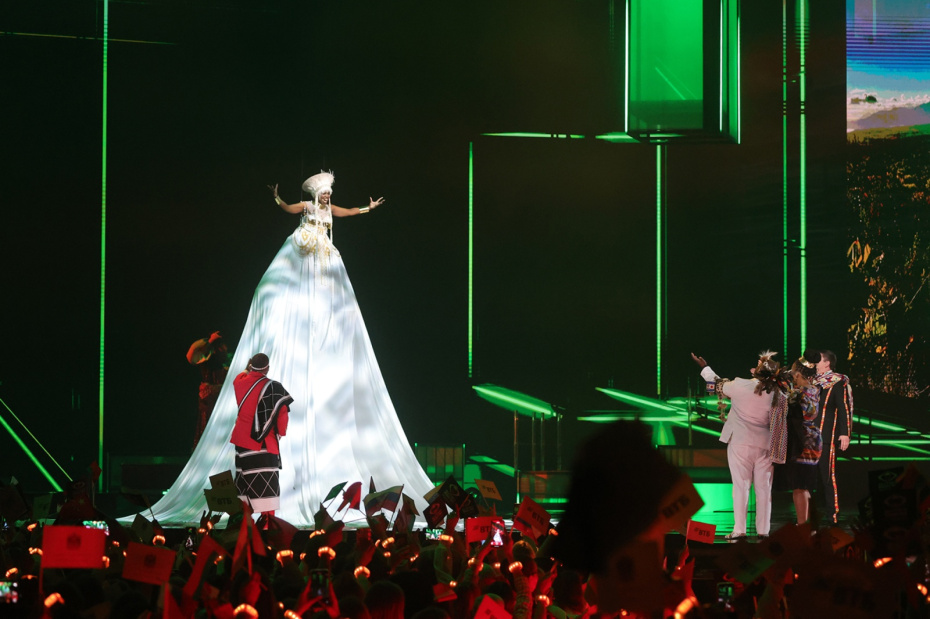 Группа Mzansi Jikelele (ЮАР) выступает на международном музыкальном конкурсе «Интервидение» 2025