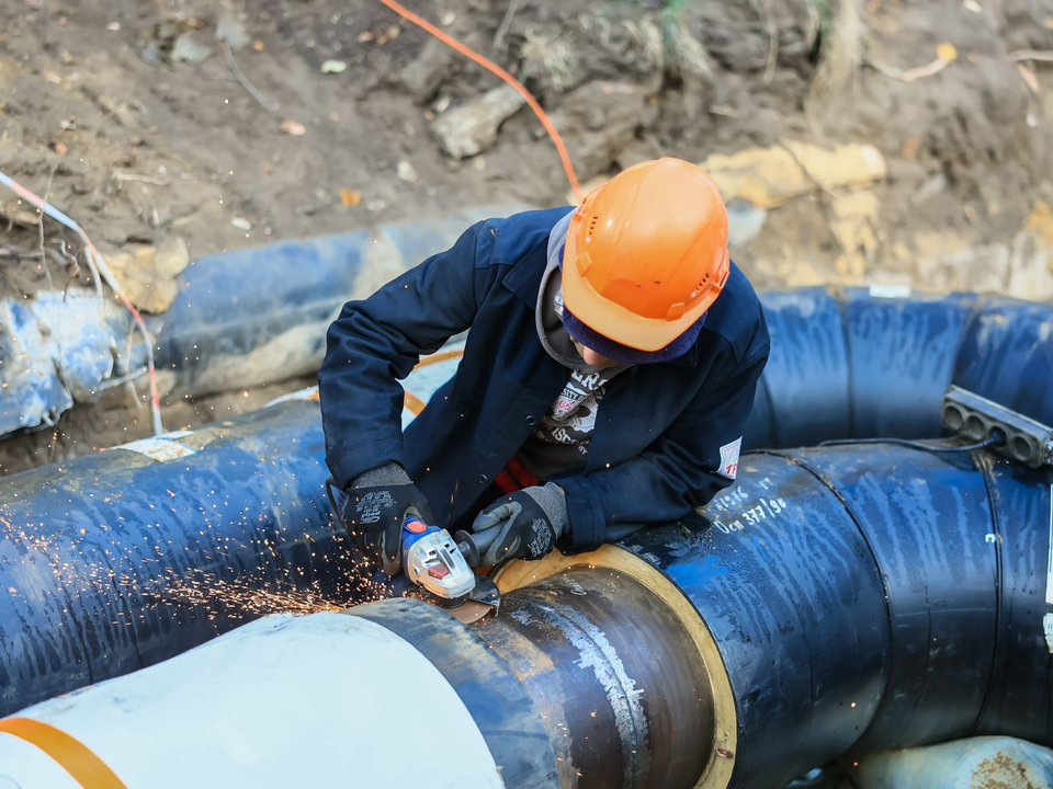 В доме №1к2 по улице Сосновой устранили течь и восстановили водоснабжение