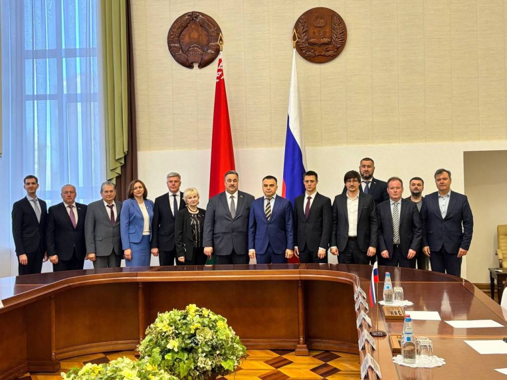 Смоленская делегация посещает с рабочим визитом Могилёв