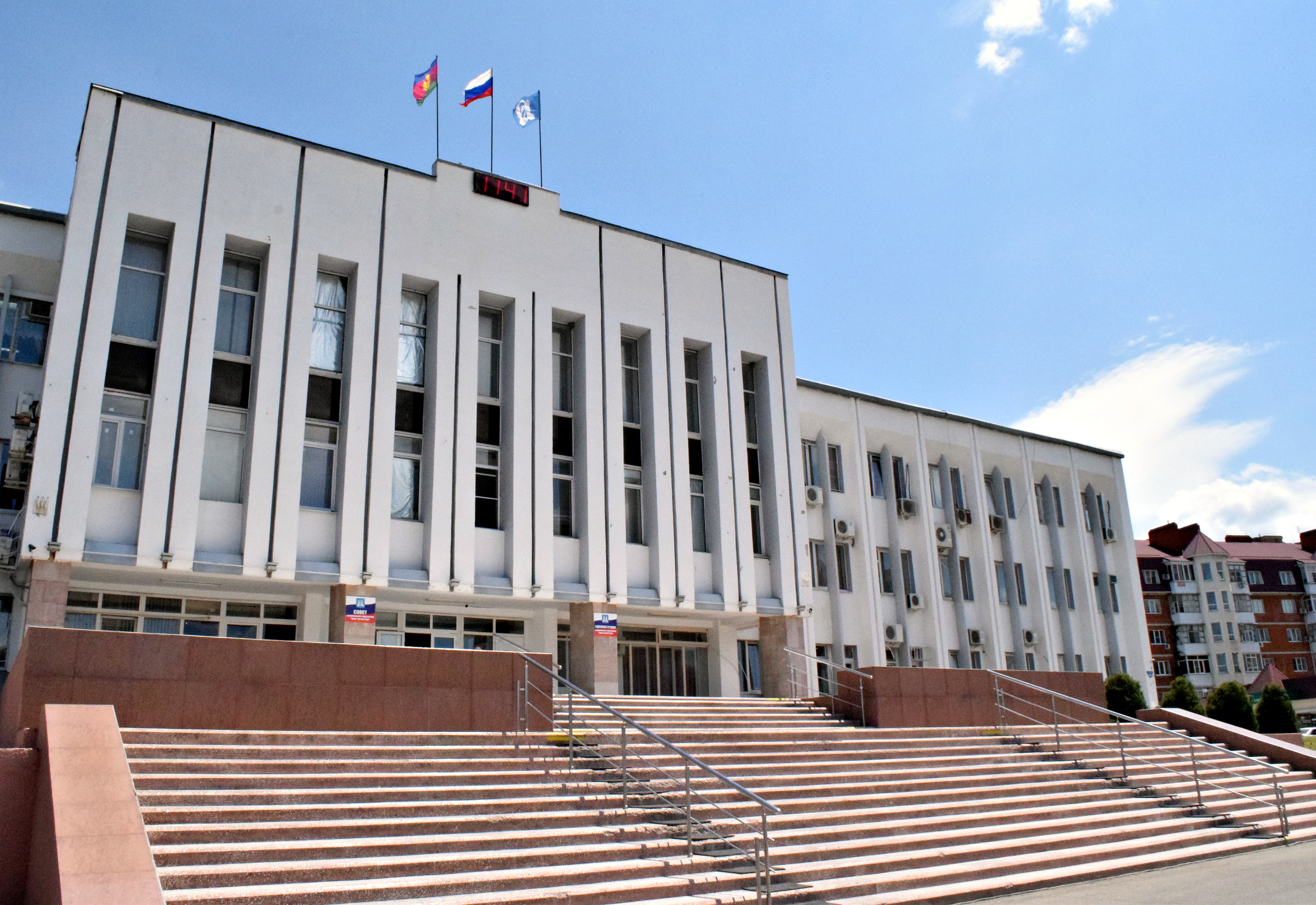 Горячий ключ краснодарский край питьевая галерея. Горячий ключ санаторий горячий ключ. Г. Санаторий горячий ключ питьевая галерея. Курортная зона горячий ключ краснодарский край.