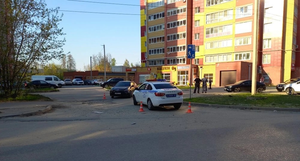 70-летнюю женщину-пешехода доставили в больницу после наезда иномарки в Йошкар-Оле