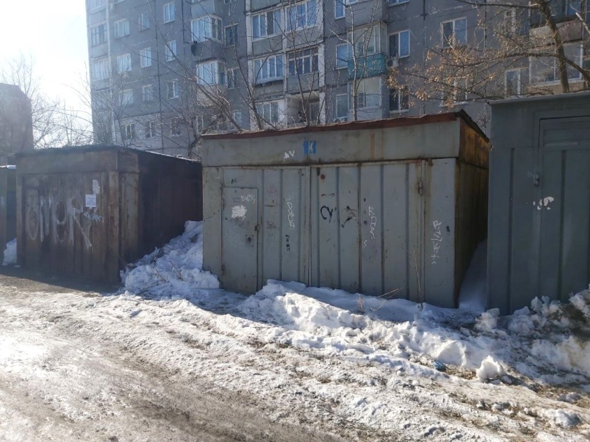 Снос гаражей во владимире за пекинкой. Благоустройство мусорных площадок. Снос гаражей. Гаражная улица. Гаражи на Хачатуряна сносят.