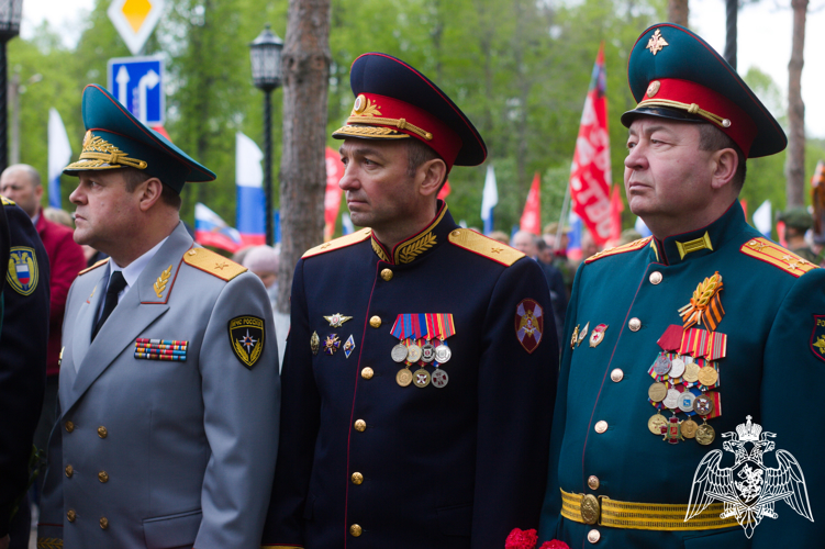 В Калужской области начальник регионального управления Росгвардии принял участие в открытии памятника героям специальной военной операции