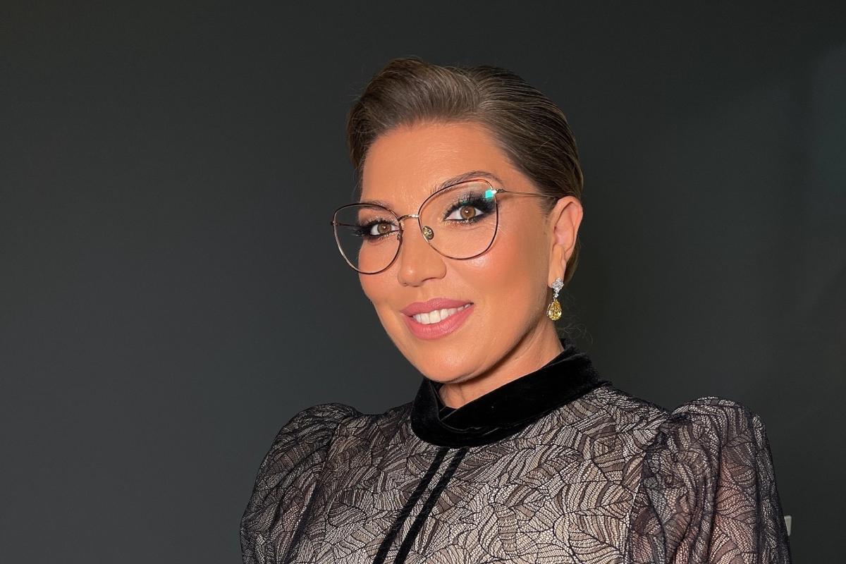 Сбросила 9 кг за 1 млн рублей. Зачем Катя Скулкина «притворялась» стоматологом между Comedy и КВН