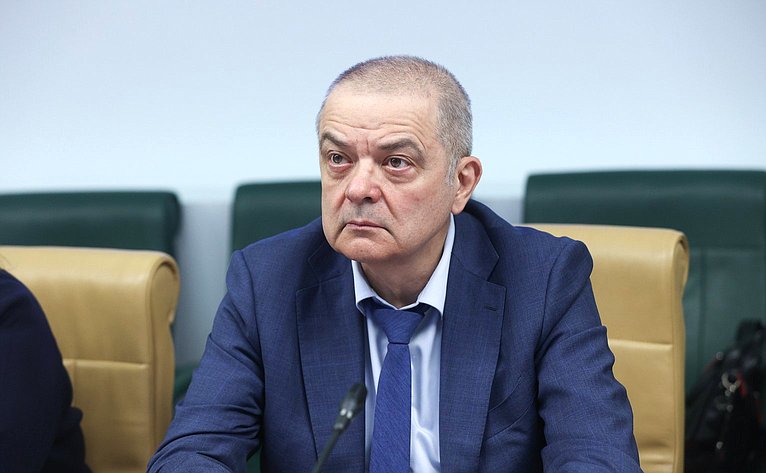 Совещание «О мастер-планах опорных населенных пунктов Арктической зоны Российской Федерации»