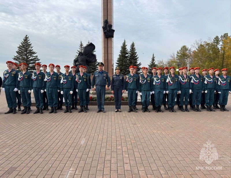 Торжественная церемония посвящения в кадеты прошла в парке Победы в Уфе