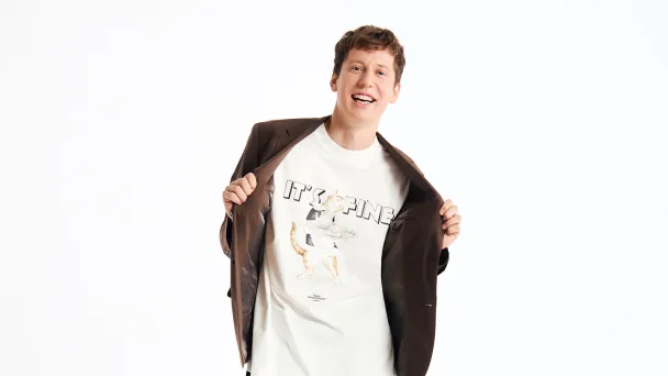 Роман Маресов (Фото Антона Новосельцева / Пиджак Lime; брюки Ann Demeulemeester (ЦУМ); футболка Red September; лоферы Doucal’s)