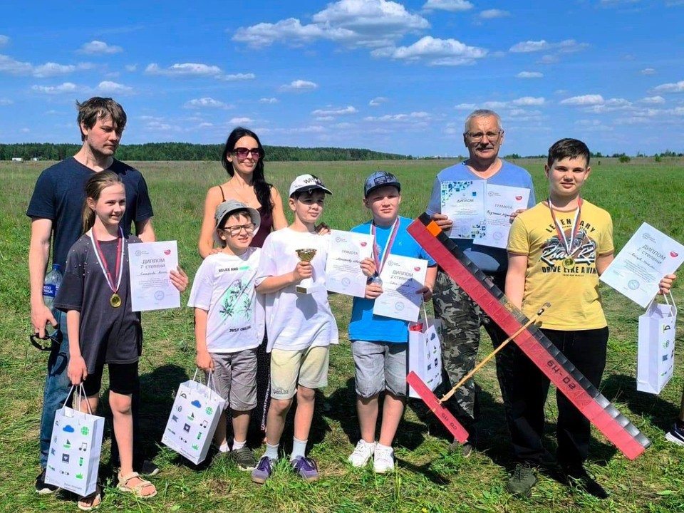 Авиамоделисты взяли «золото в первенстве Подмосковья в категории свободнолетающих моделей