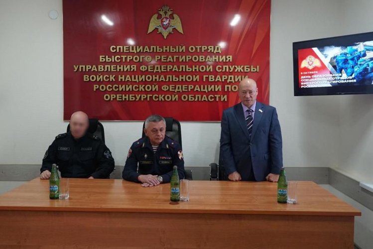 В Оренбурге состоялось торжественное мероприятие, посвященное празднованию Дня образования специальных отрядов быстрого реагирования Росгвардии