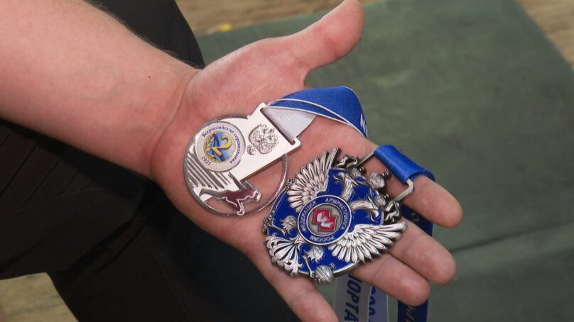 Калининградские ветераны СВО вернулись с наградами со Всероссийских соревнований по армрестлингу
