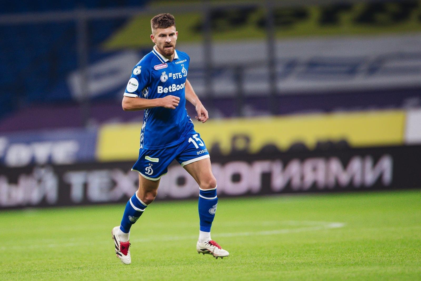 «Динамо» сыграло без багажа Карпина — и сразу дало результат: что изменилось при Ролане Гусеве?