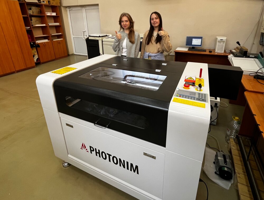 Лазерный станок Photonim установлен в челябинской типографии «Полина» 