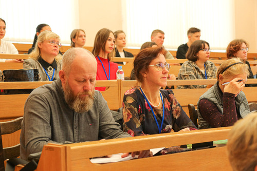 В центре – старший научный сотрудник Института леса КарНЦ РАН Анна Руоколайнен