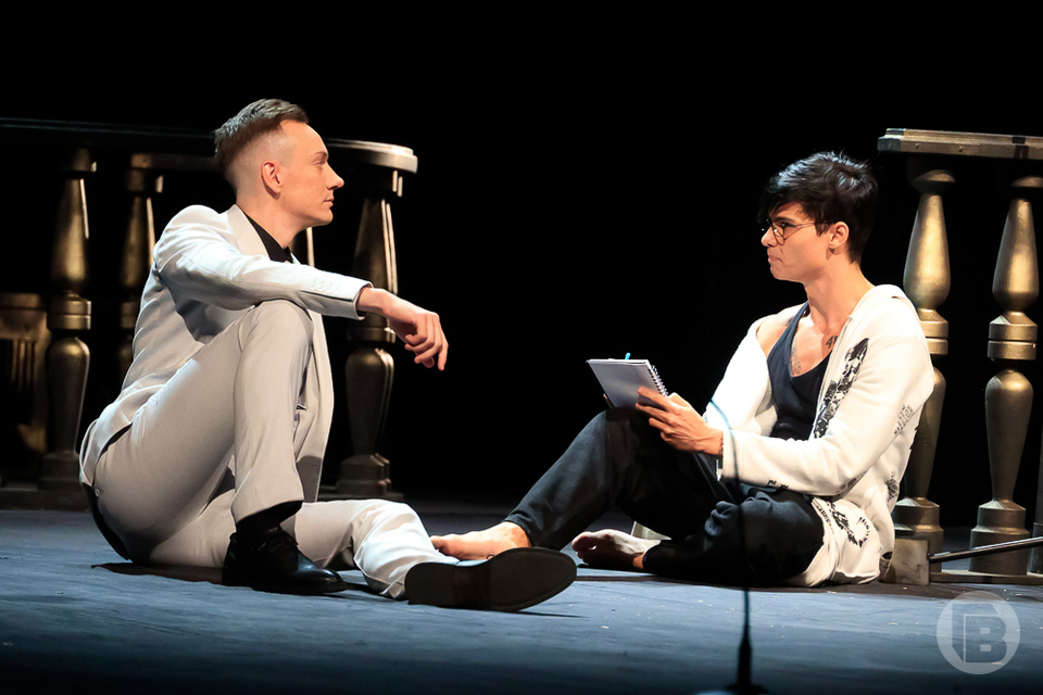 Мизантроп смешные цитаты. Вадим ситников нэт волгоград. Мизантроп нэт волгоград. Мизантроп гоголь центр. Нэт мизантроп.