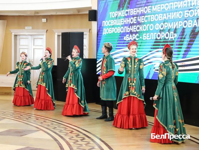 В Белгороде наградили 49 бойцов спецотряда «БАРС» - Изображение 2