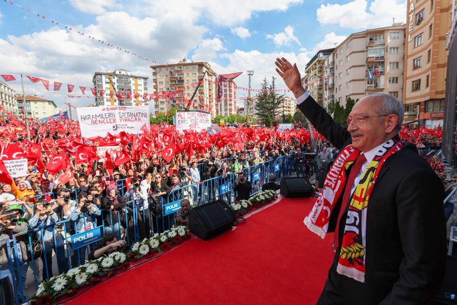 Предвыборная кампания оппозиционного кандидата в президенты Турции Кемаля Кылычдароглу в Эскишехире. 2023