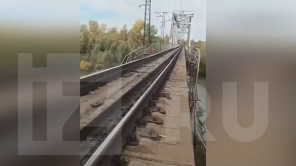 После диверсии со взрывом восстановлено движение поездов через мост под Самарой