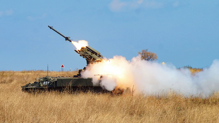 Русские ракеты зачистили арсеналы ВСУ от Киева до Херсона: Что происходит на фронтах СВО