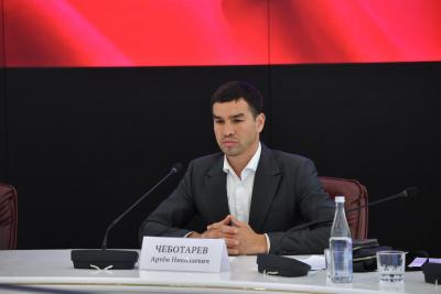 Артем Чеботарев: в Саратовской области нужно создать систему внешкольного досуга