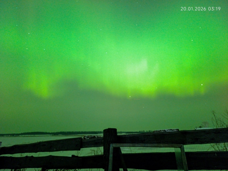 Мощная магнитная буря принесла полярное сияние в Омскую область