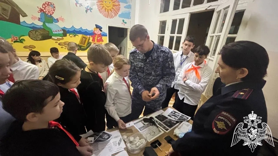 В Ивановской области сотрудник Росгвардии принял участие в проведении антинаркотической акции «Здоровое поколение - будущее России!»