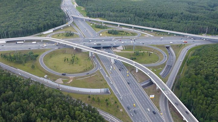 На пересечении новых шоссе в ТиНАО будет построена крупная развязка - Собянин