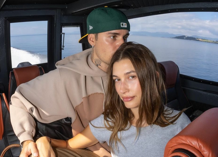 Джастин Бибер отдыхает с женой Хейли в Норвегии после паралича лица – новые фото пары