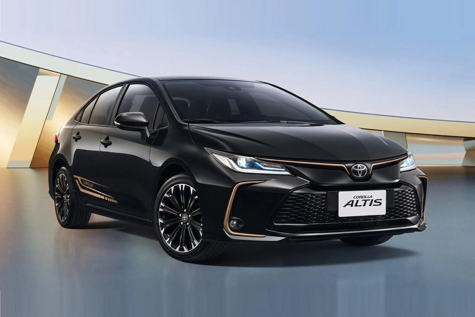 У автомобилей семейства Toyota Corolla появились юбилейные спецверсии