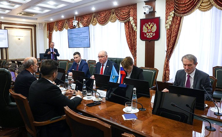 Встреча председателя Комитета Совета Федерации по международным делам Григория Карасина с Председателем Парламента стран Латинской Америки и Карибского бассейна Роландо Мигелем Гонсалесом Патрисио