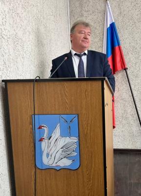 Валерий Лазарев второй раз возглавил Калининский район