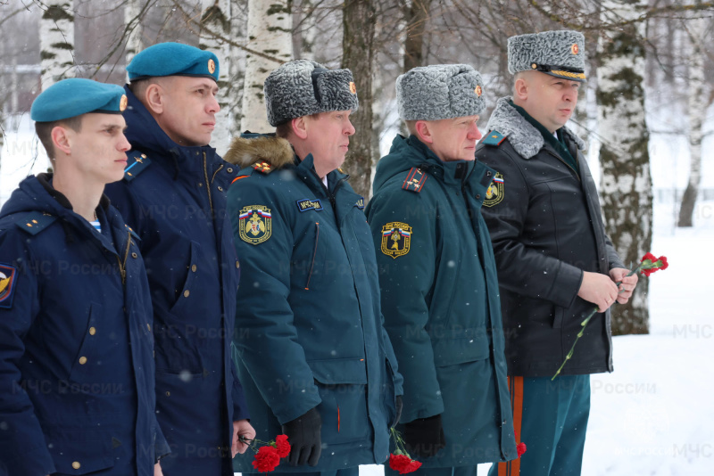 Кировские спaсaтели отметили День защитника Отeчества