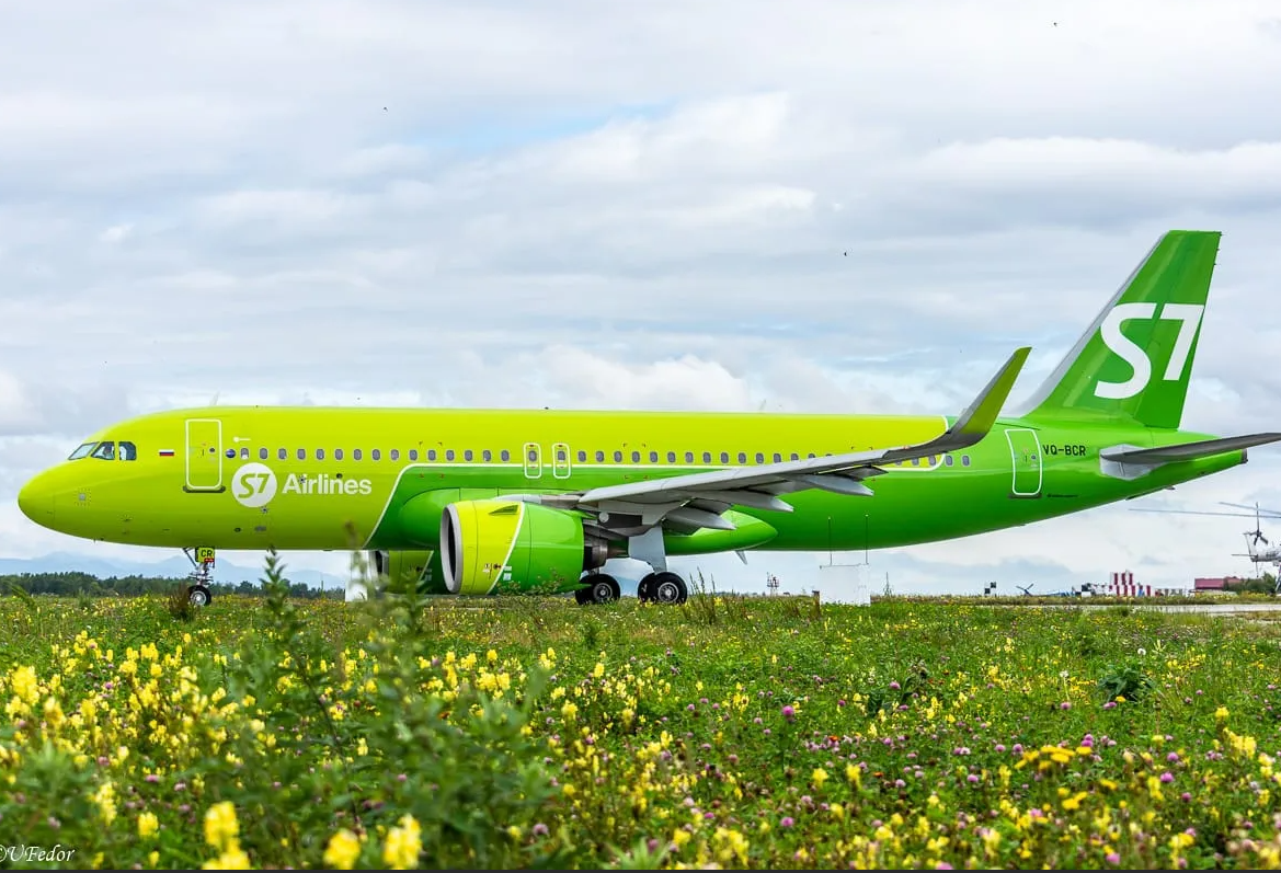 Airbus 320 s7. Самолёт s7 Airlines а320 Neo. Аэробус а320 Нео s7. S7 самолеты Airbus a320neo. Аэробус а 320 Нео с7.