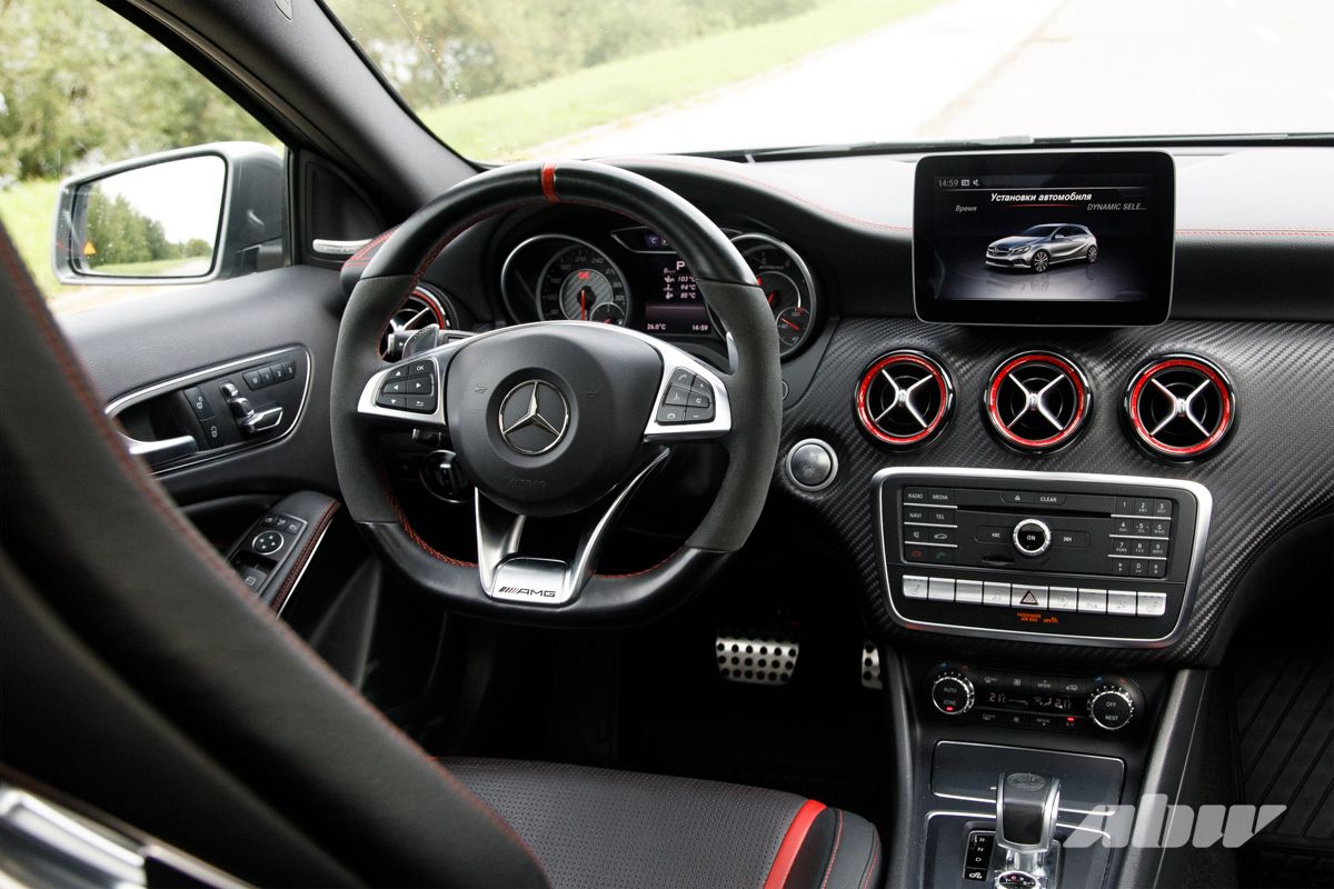 Они запомнились: топ автомобилей года от Вадима Зенькевича