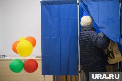 Жители регионов старались организовывать на участках праздничное настроение