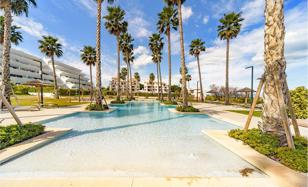 Четырёхкомнатная квартира с частным бассейном, садом и видом на море в Дении, Аликанте, Испания за 800 000 €