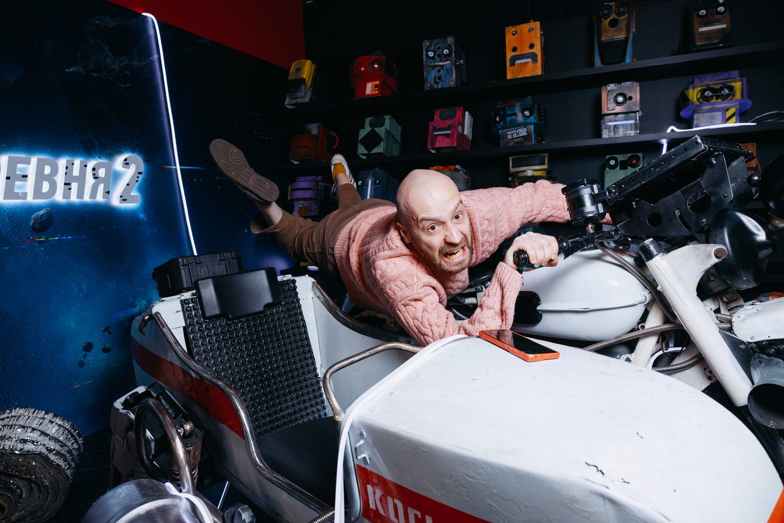 В автоступе по галактике: Софья Лебедева, Артём Семакин и Алексей Лукин