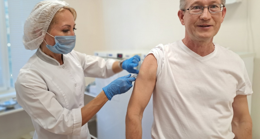 В Коми стартовала вакцинация от гриппа в мобильных пунктах