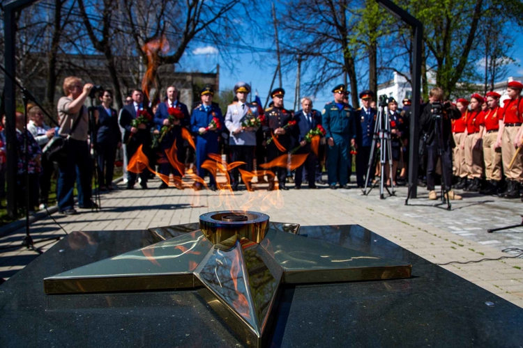 Начальник территориального управления Росгвардии принял участие в открытии мемориала «Вечный огонь» в Кусинском районе