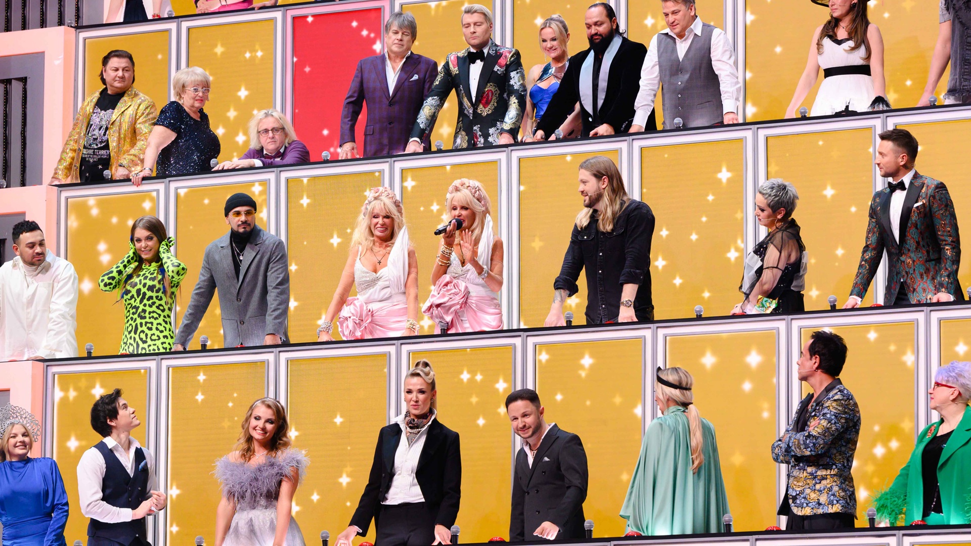 Ну ка все вместе последний выпуск. Участники стены ну-ка все вместе 2023. 08. 08. Шоу ну ка все вместе в американской версии жюри.