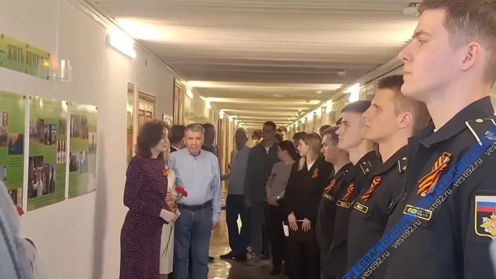 В Севастополе открыли мемориал погибшим выпускникам кафедры радиоэлектроники СевГУ></div><div class=