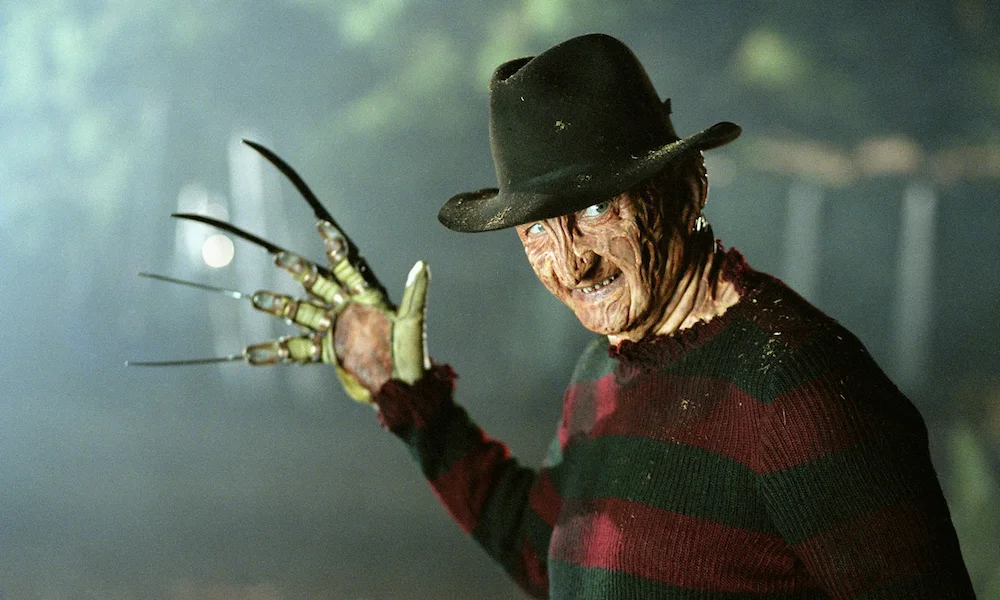 Актер Роберт Инглунд в фильме 