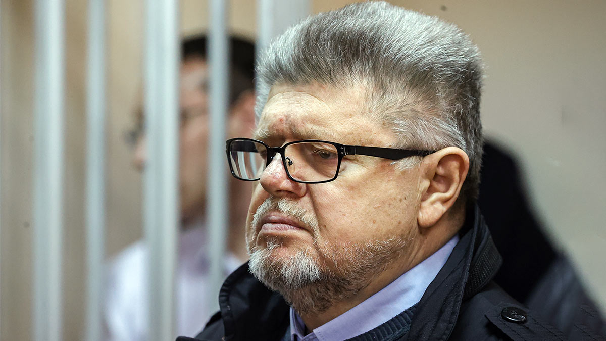 Бывший главный внештатный психиатр-нарколог Минздрава РФ Евгений Брюн освобожден от наказания