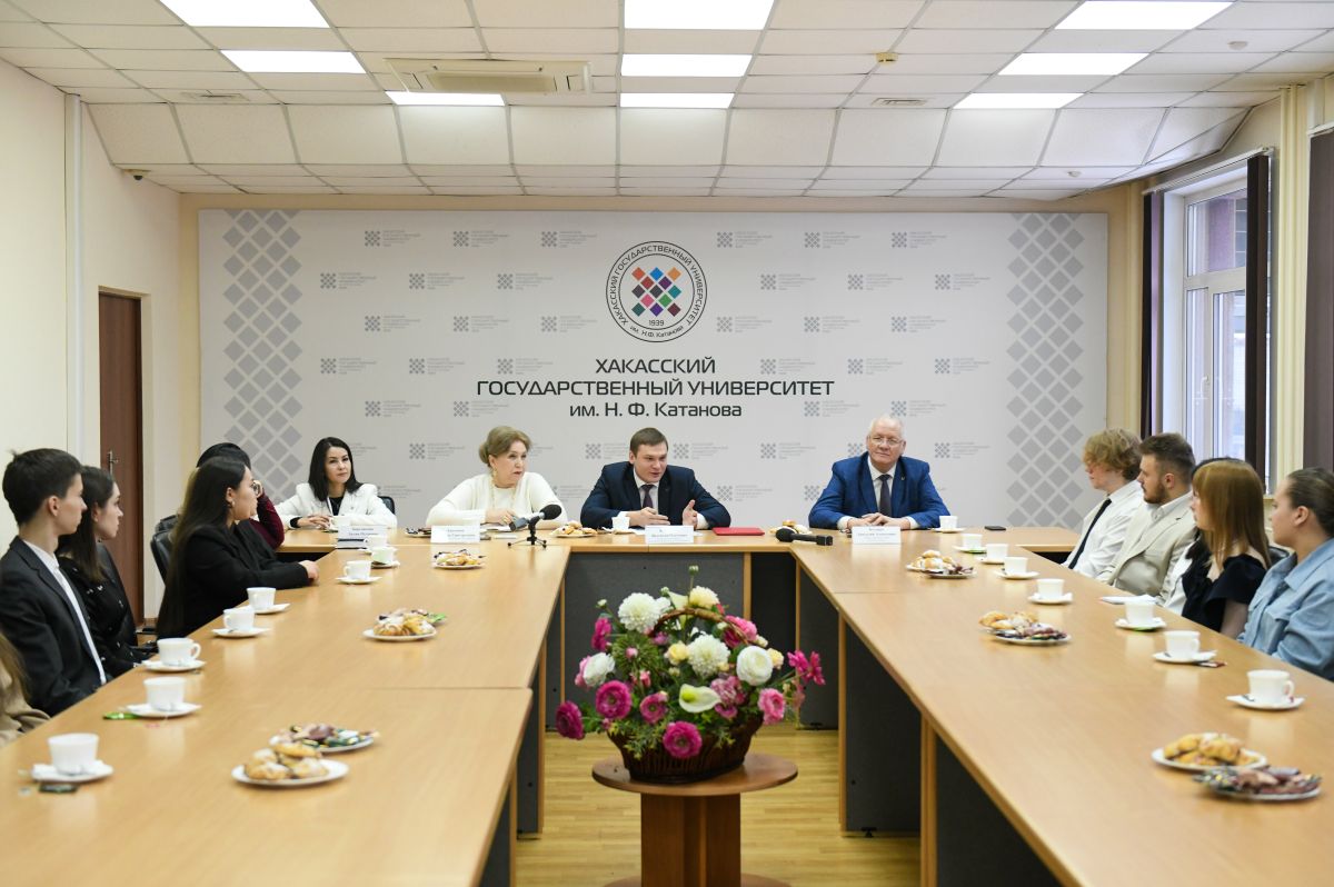 Konovalov studenti xgu