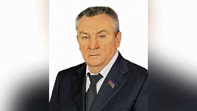 Глава Краснодара поздравил зампредседателя ЗСК Владимира Бекетова с юбилеем. Фото: t.me/emnaumov